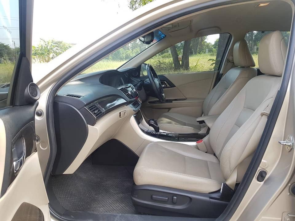Honda Accord Gen 9 ปี 2013 สีทอง (รูปที่ 11)