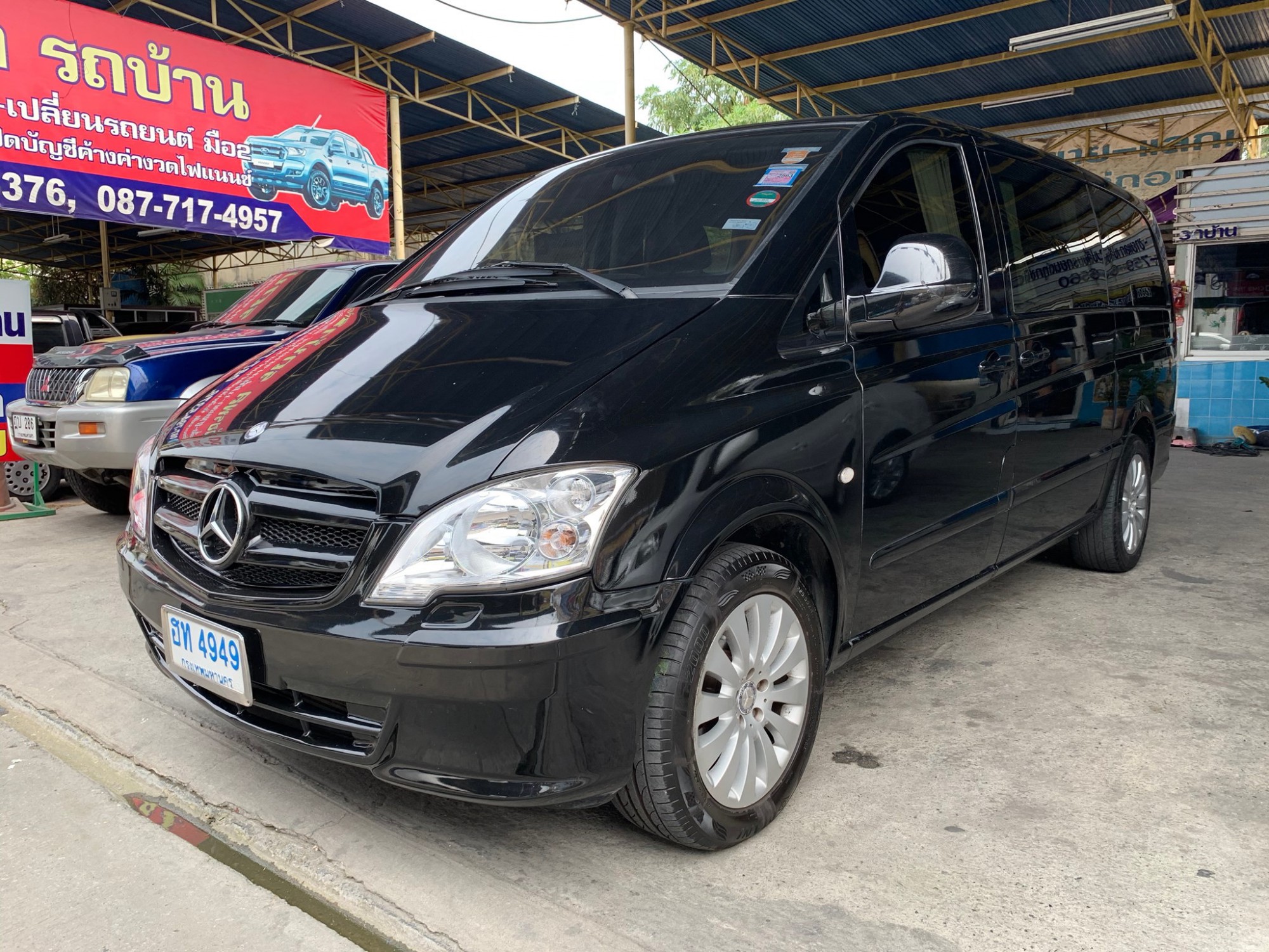 Mercedes-Benz V-Class W639 ปี 2010 สีดำ (รูปที่ 10)