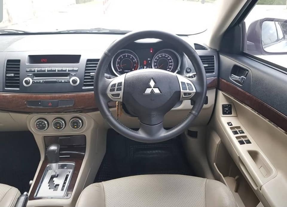 Mitsubishi Lancer EX ปี 2011 สีขาว (รูปที่ 10)