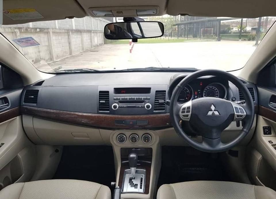 Mitsubishi Lancer EX ปี 2011 สีขาว (รูปที่ 7)
