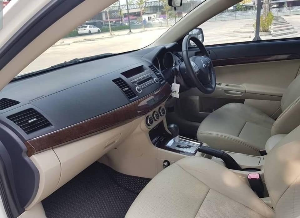 Mitsubishi Lancer EX ปี 2011 สีขาว (รูปที่ 11)