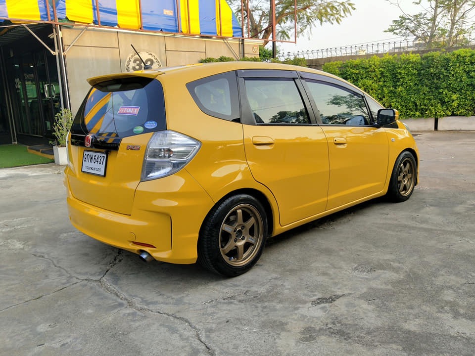 Honda Jazz GE ปี 2010 สีเหลือง (รูปที่ 2)