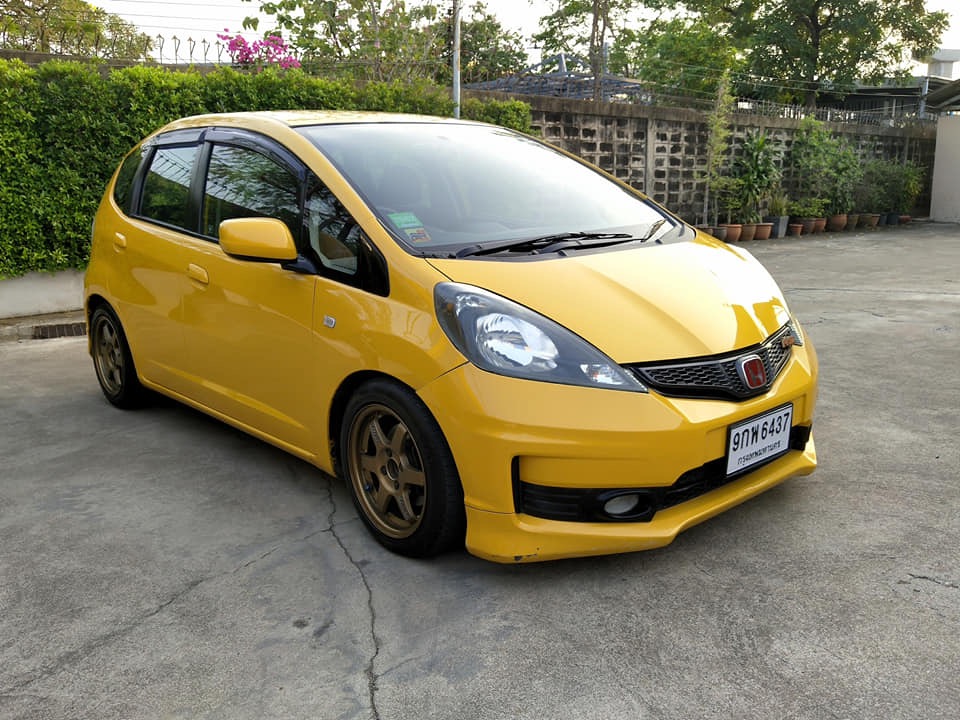 Honda Jazz GE ปี 2010 สีเหลือง (รูปที่ 5)
