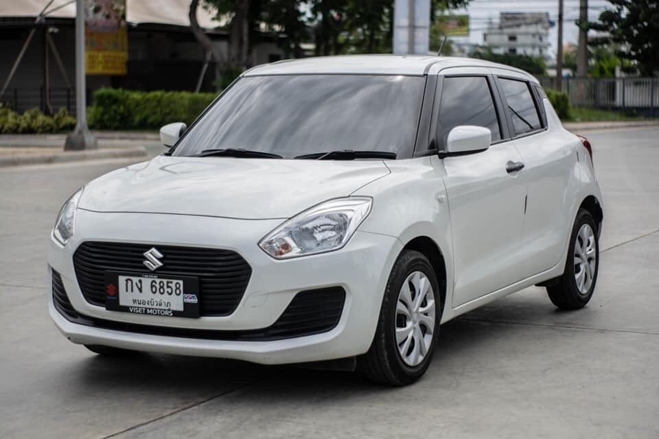 Suzuki Swift ปี 2018 สีขาว (รูปที่ 4)