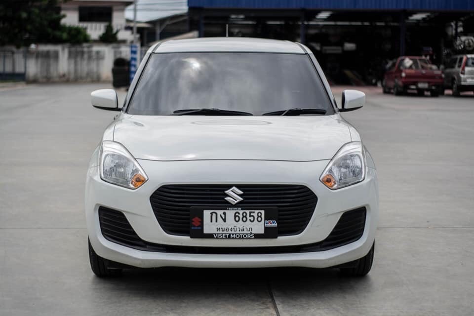 Suzuki Swift ปี 2018 สีขาว