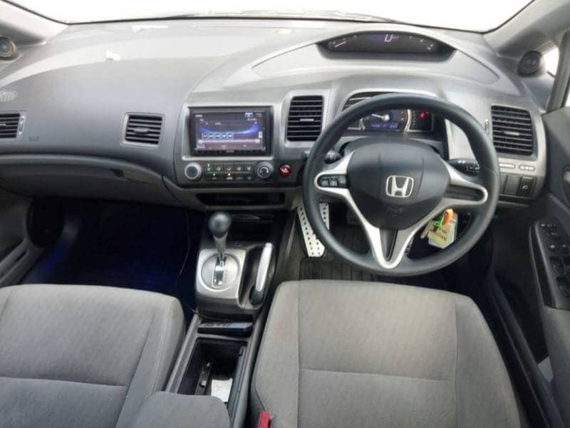 Honda Civic FD ปี 2011 สีขาว (รูปที่ 9)