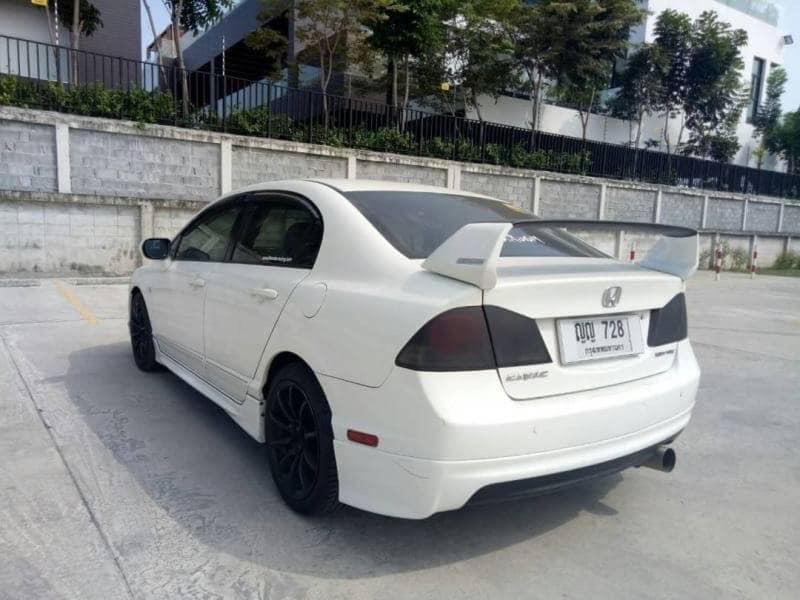 Honda Civic FD ปี 2011 สีขาว (รูปที่ 3)
