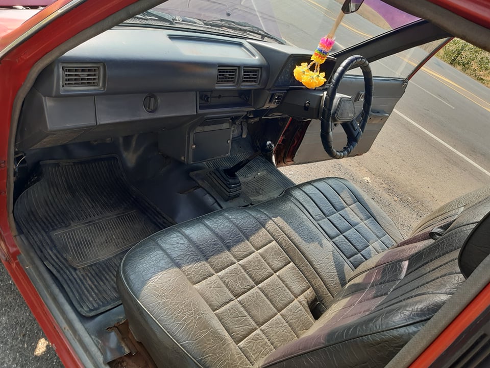 Toyota Hilux Hero ปี 1970 สีแดง (รูปที่ 14)