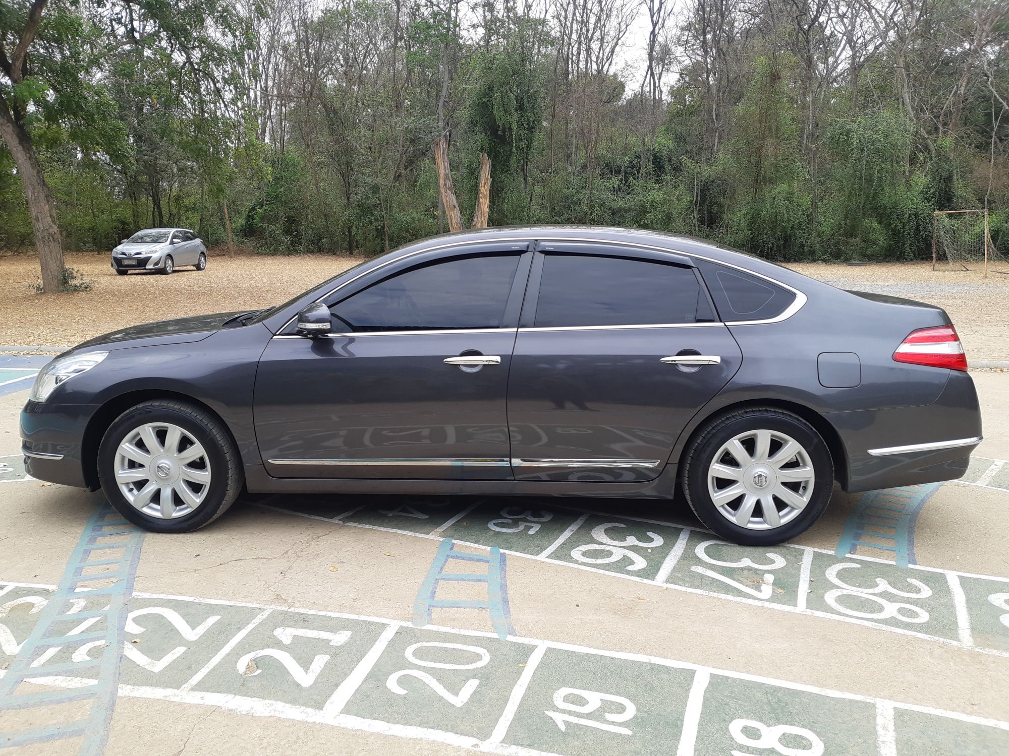 Nissan Teana J32 ปี 2009 สีเทา