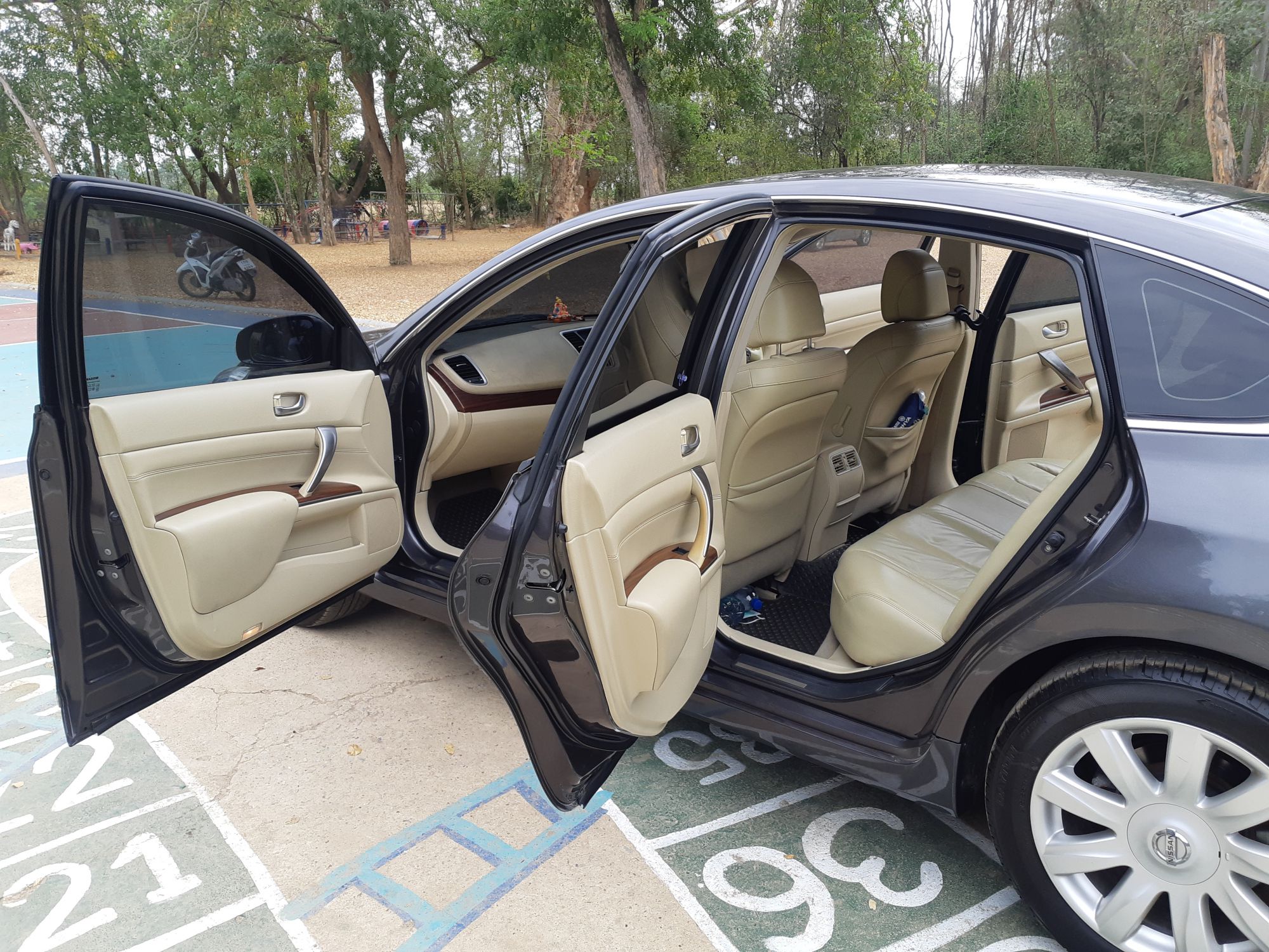 Nissan Teana J32 ปี 2009 สีเทา