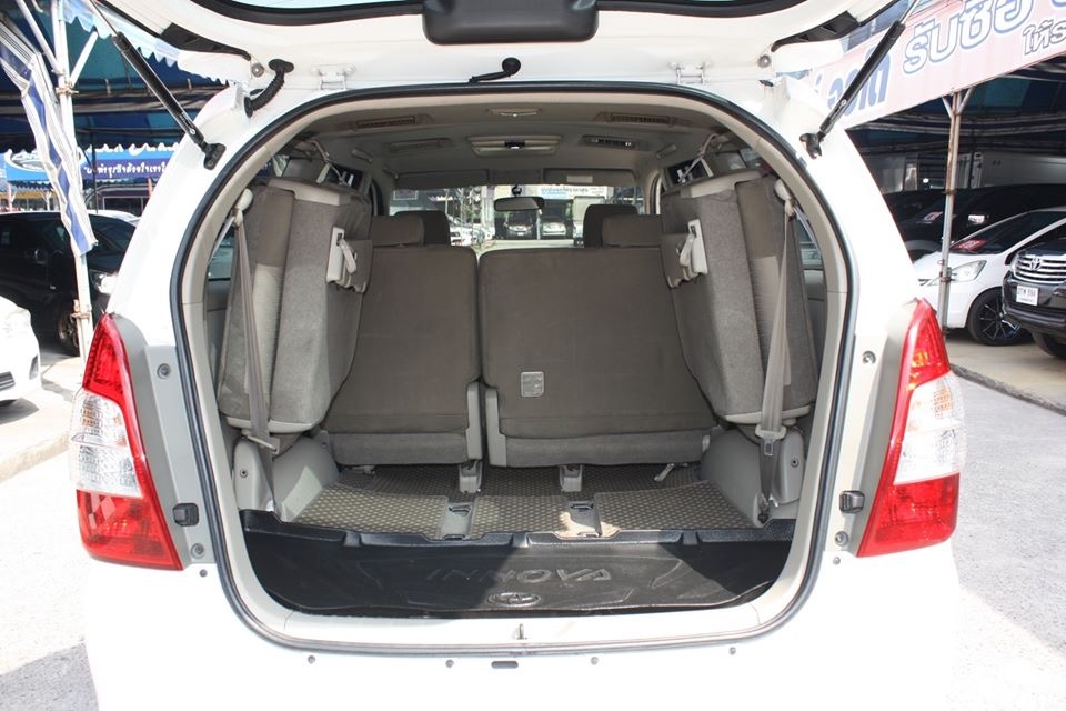 Toyota Innova ปี 2012 สีขาว (รูปที่ 14)