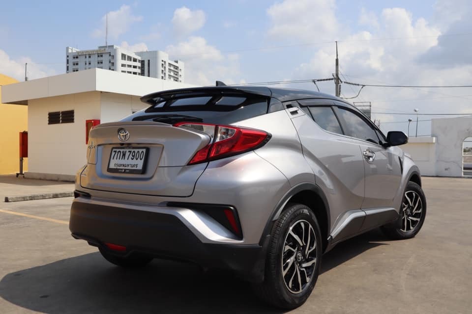 Toyota C-HR ปี 2018 สีเงิน (รูปที่ 22)