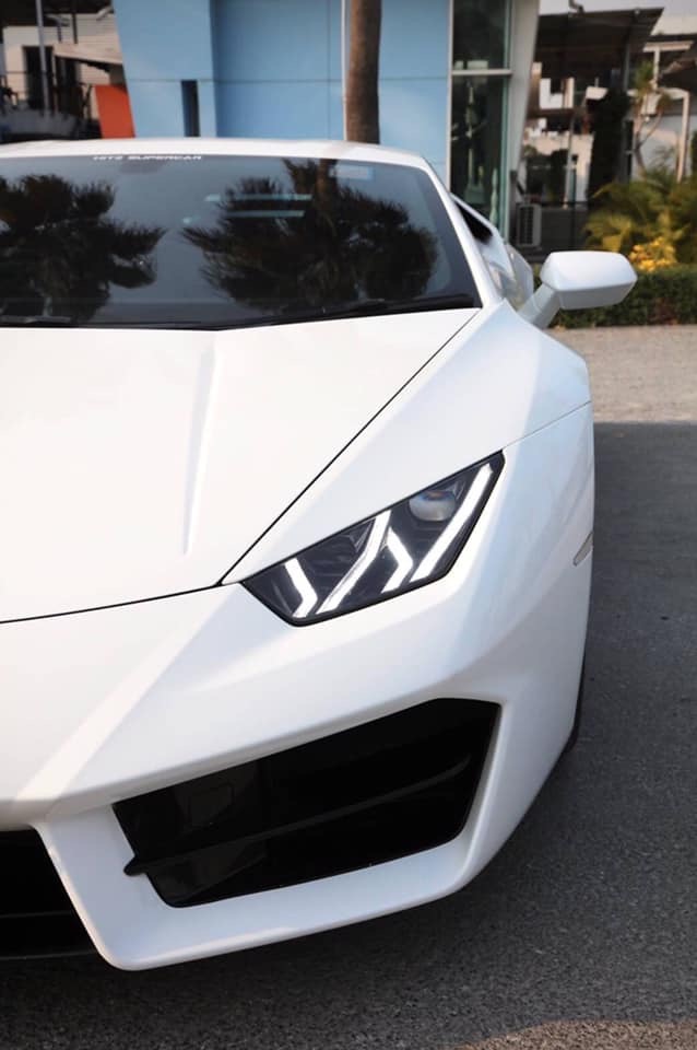 Lamborghini Huracan ปี 2017 สีขาว