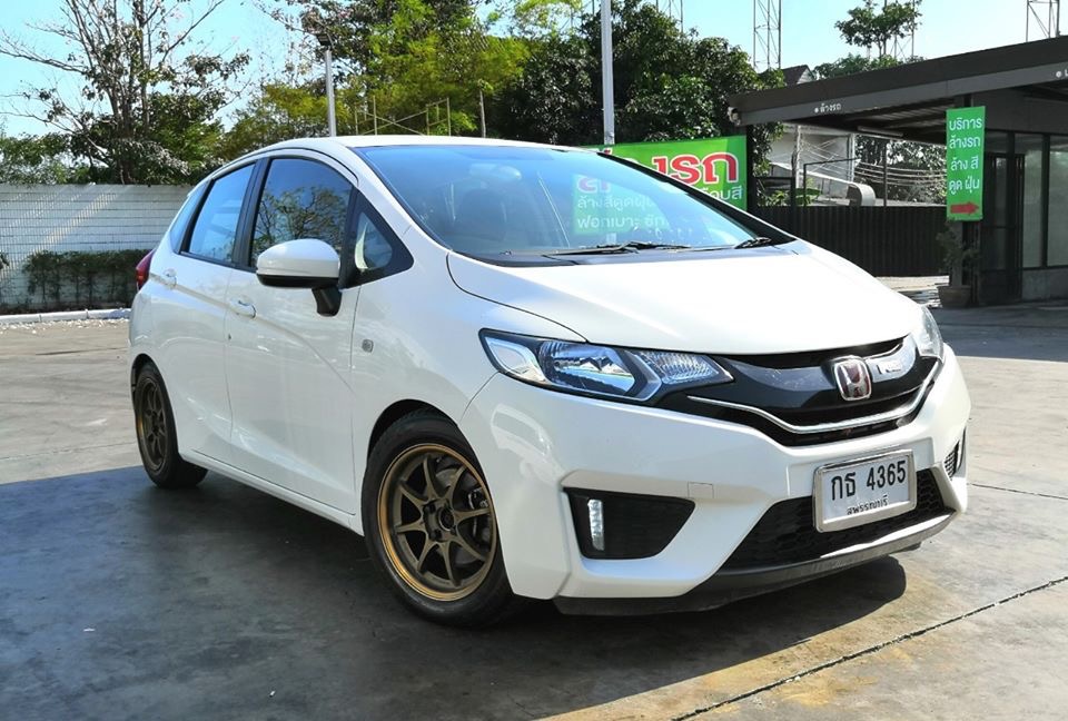 Honda Jazz GK ปี 2014 สีขาว