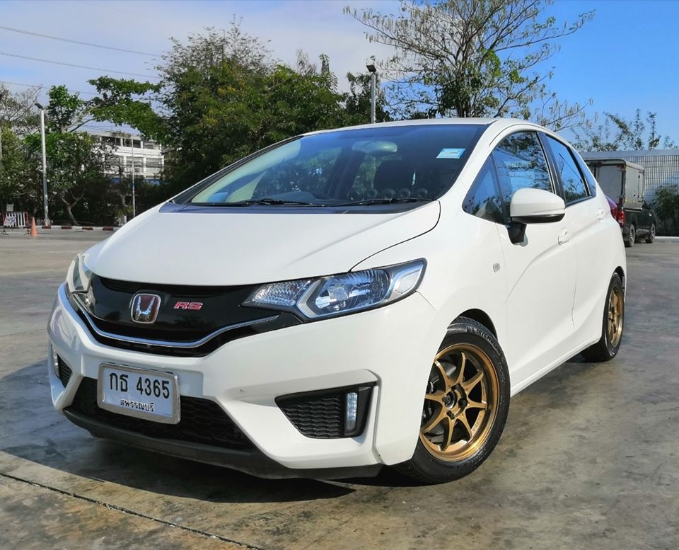 Honda Jazz GK ปี 2014 สีขาว