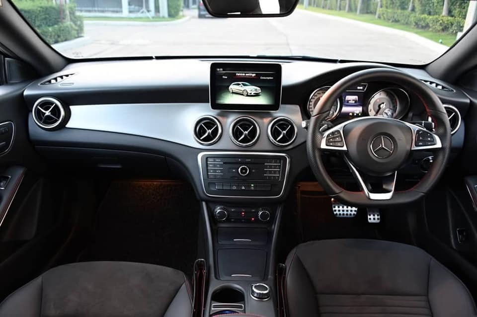 Mercedes-Benz CLA-Class C117 CLA250 ปี 2013 สีเทา (รูปที่ 14)