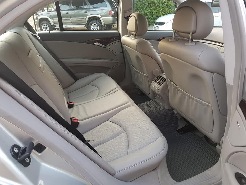 Mercedes-Benz E-Class W211 E220 ปี 2003 สีเงิน (รูปที่ 12)