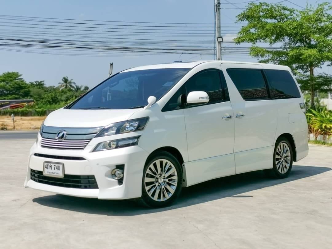 Toyota Vellfire ปี 2015 สีขาว (รูปที่ 2)