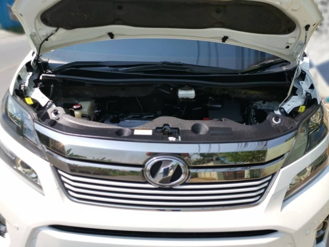 Toyota Vellfire ปี 2015 สีขาว (รูปที่ 4)