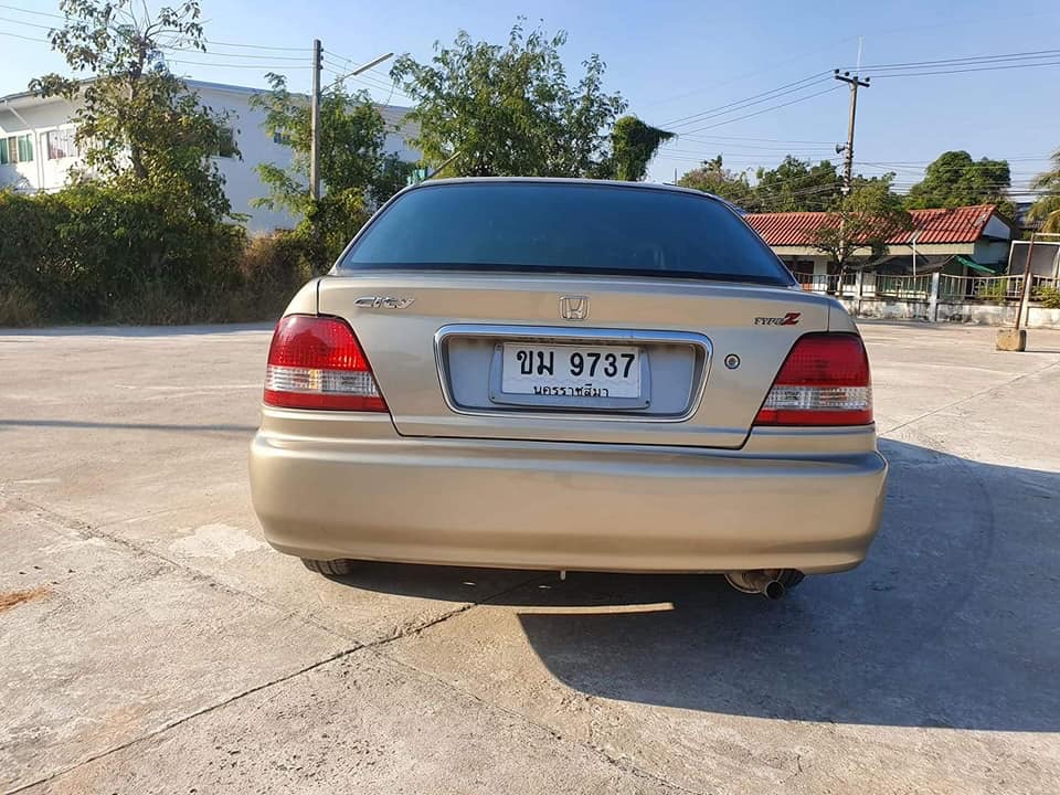 Honda City Type-Z ปี 2002 สีทอง (รูปที่ 6)