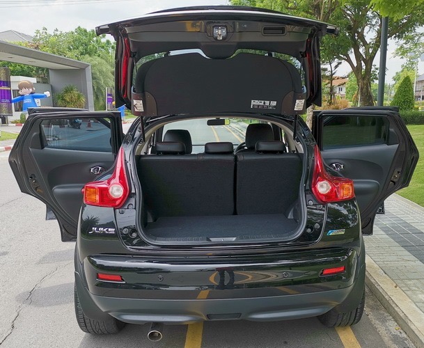Nissan Juke ปี 2014 สีดำ (รูปที่ 6)