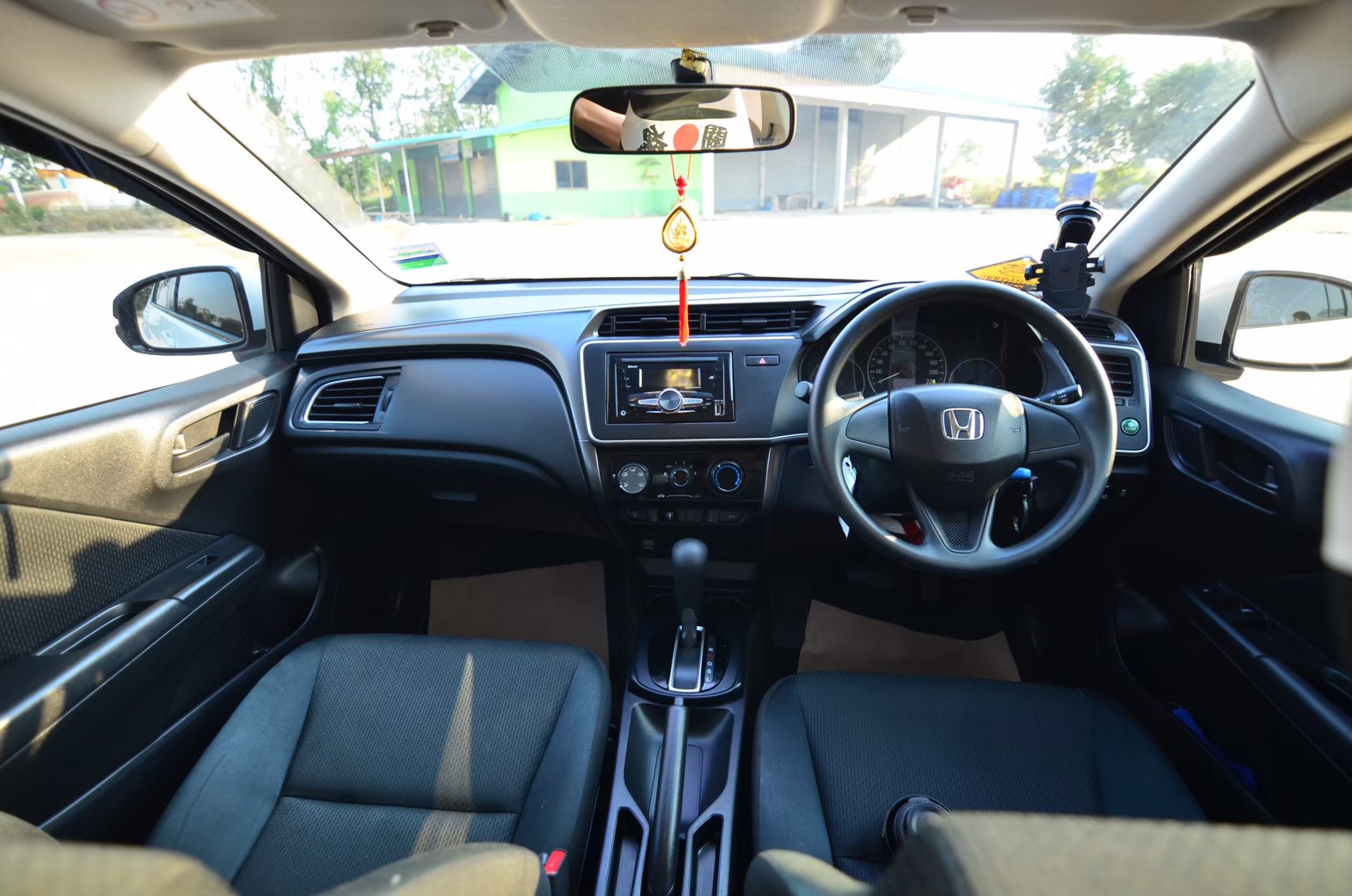 Honda City ปี 2018 สีขาว (รูปที่ 6)