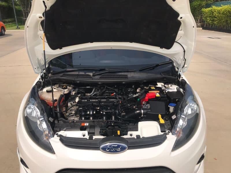 Ford Fiesta ปี 2013 สีขาว (รูปที่ 18)