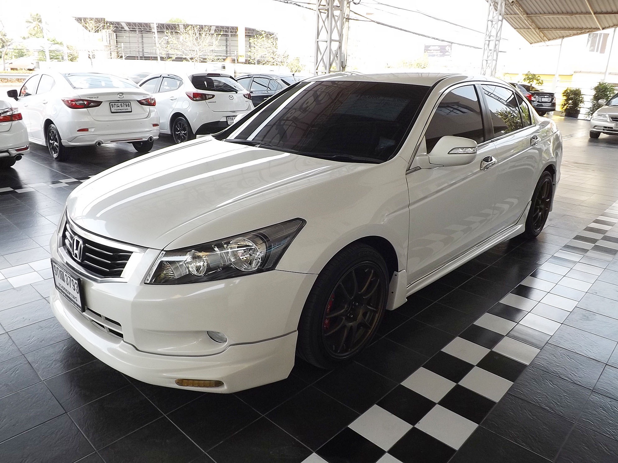 Honda Accord Gen 8 ปี 2010 สีขาว (รูปที่ 3)
