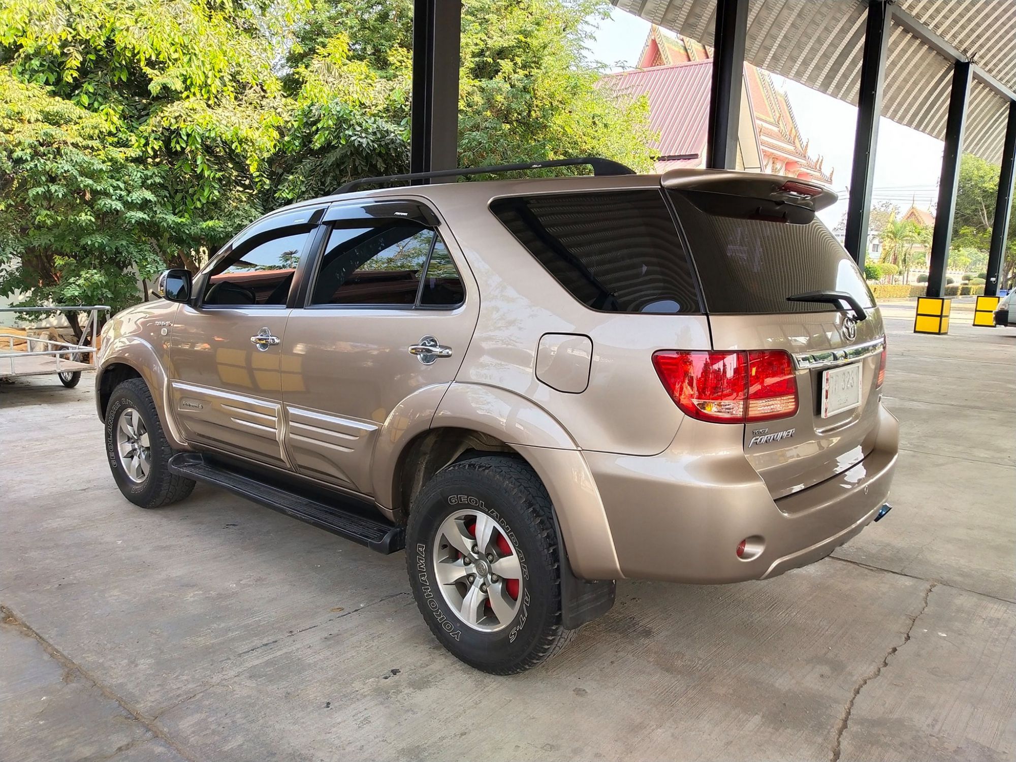 Toyota Fortuner ปี 2006 สีทอง (รูปที่ 3)