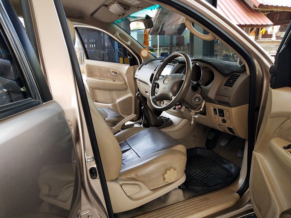 Toyota Fortuner ปี 2006 สีทอง (รูปที่ 6)