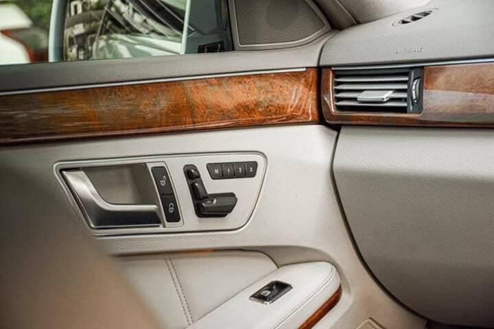 Mercedes-Benz E-Class W212 E200 ปี 2012 สีเทา (รูปที่ 8)