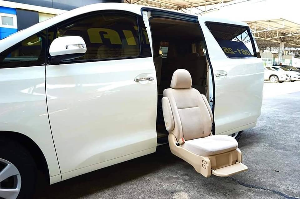 Toyota Vellfire ปี 2009 สีขาว (รูปที่ 6)