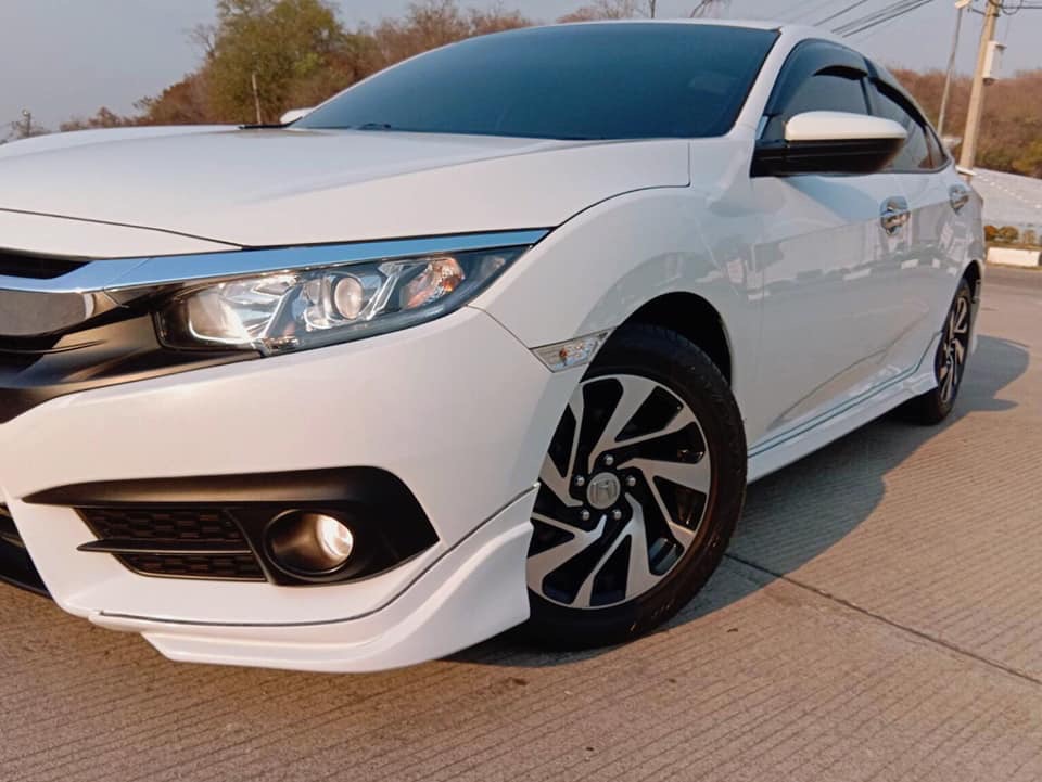 Honda Civic Sedan ปี 2017 สีขาว (รูปที่ 5)