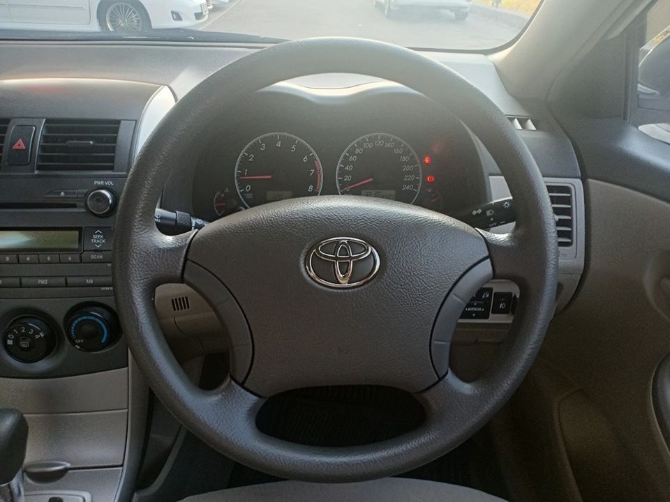 Toyota Corolla Altis ปี 2011 สีขาว (รูปที่ 13)