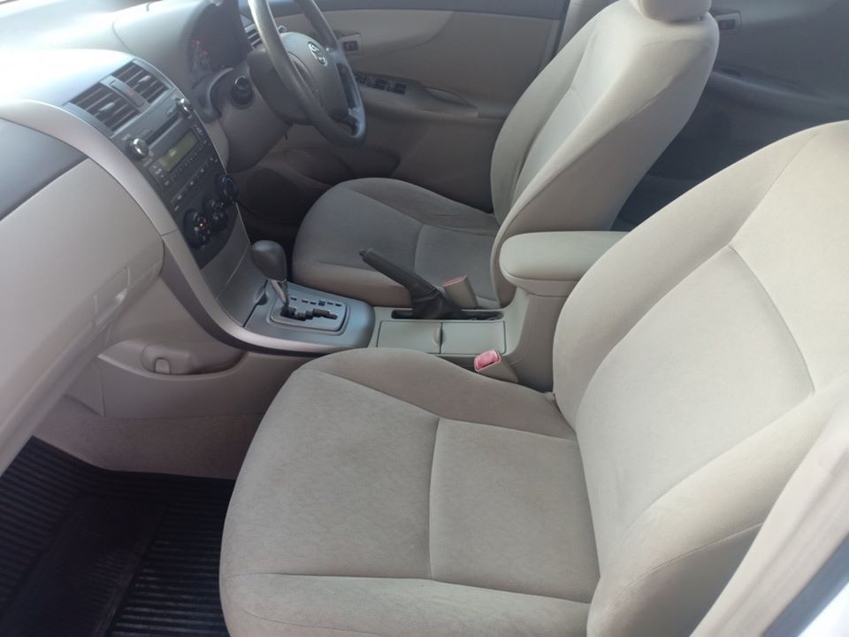 Toyota Corolla Altis ปี 2011 สีขาว (รูปที่ 9)