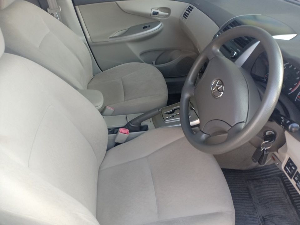 Toyota Corolla Altis ปี 2011 สีขาว (รูปที่ 7)