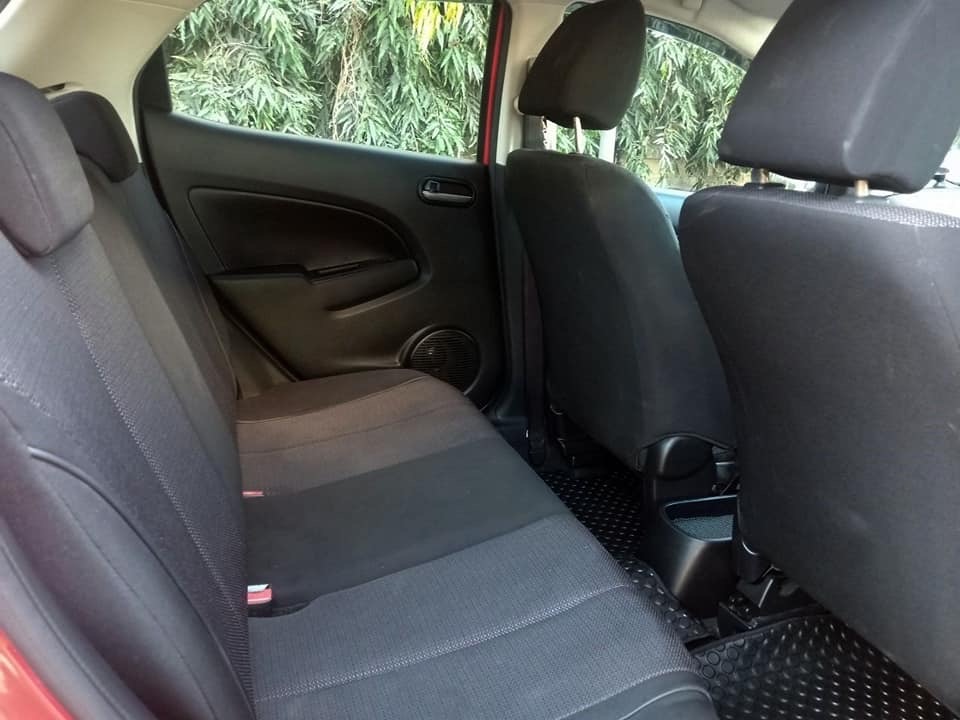 Mazda 2 Sports (5 ประตู) ปี 2010 สีแดง (รูปที่ 11)