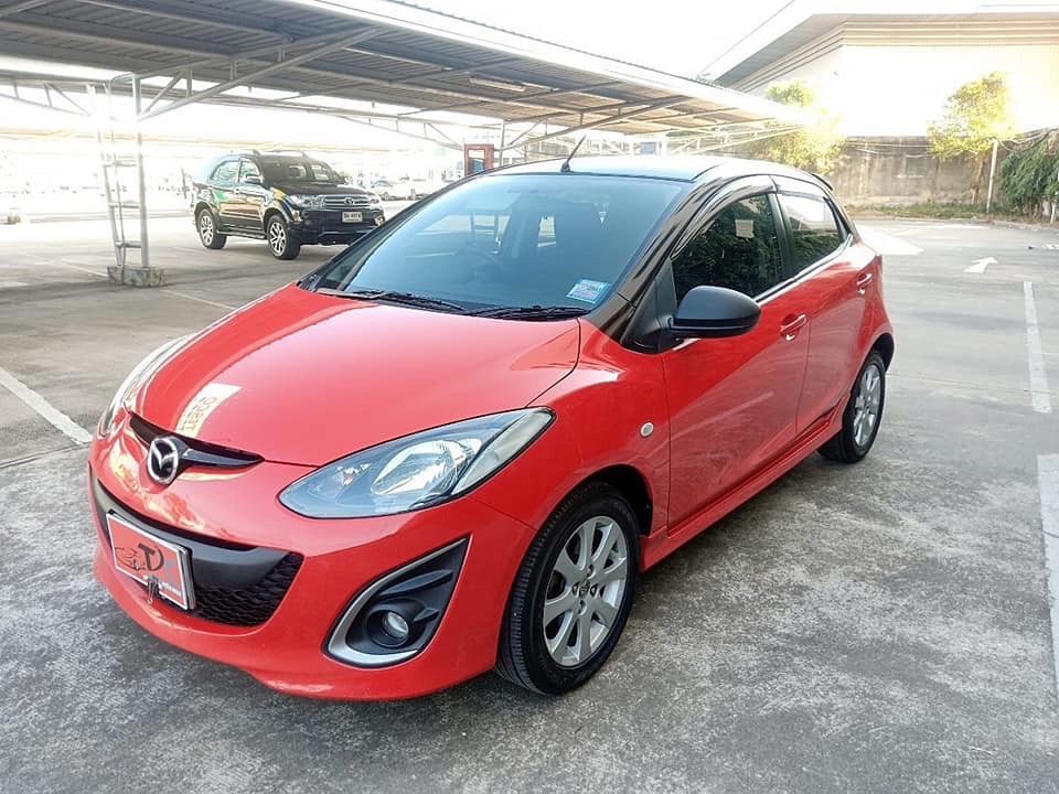 Mazda 2 Sports (5 ประตู) ปี 2010 สีแดง (รูปที่ 2)