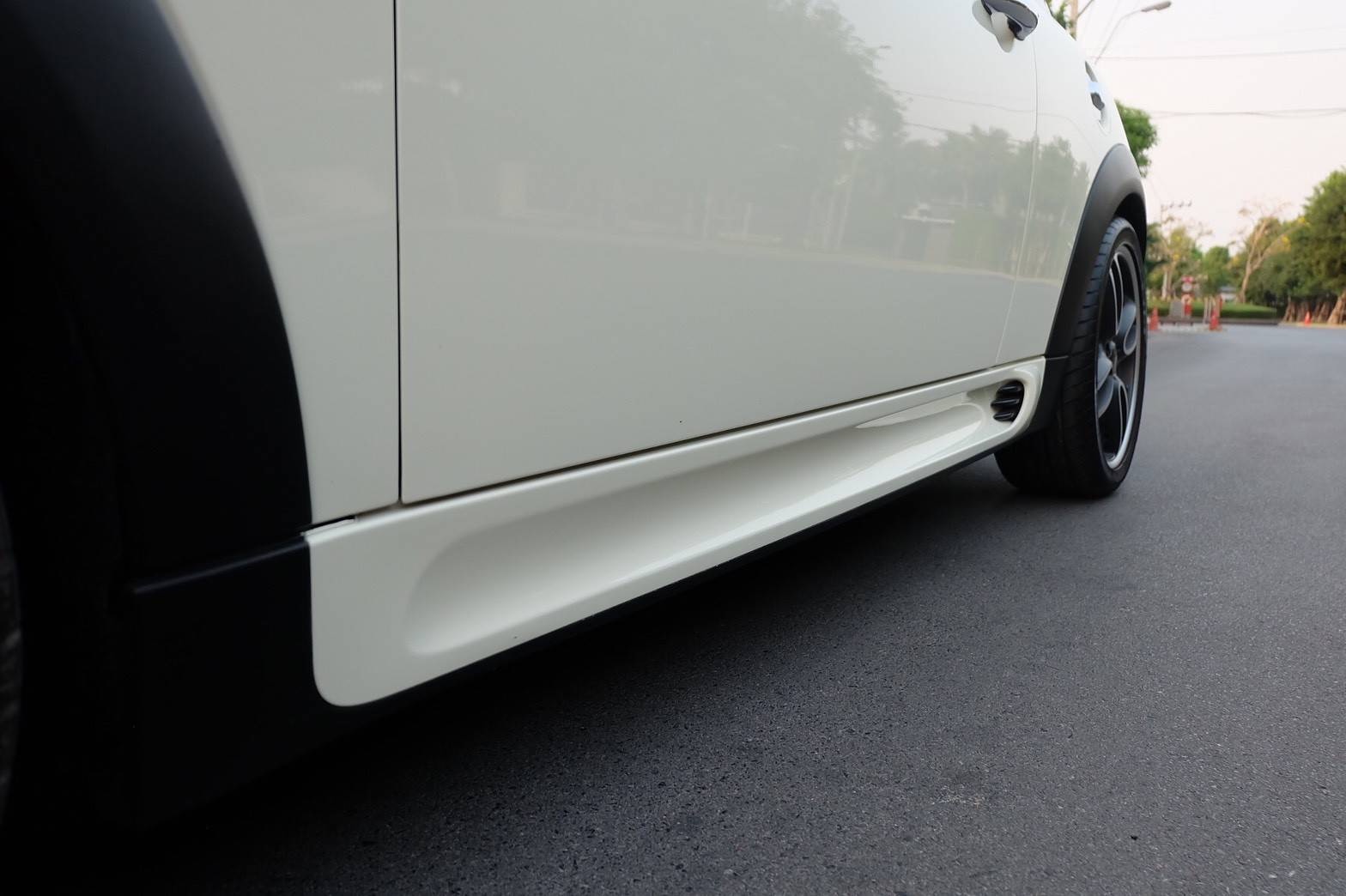 Mini Cooper S Look2 ปี 2009 สีขาว (รูปที่ 16)