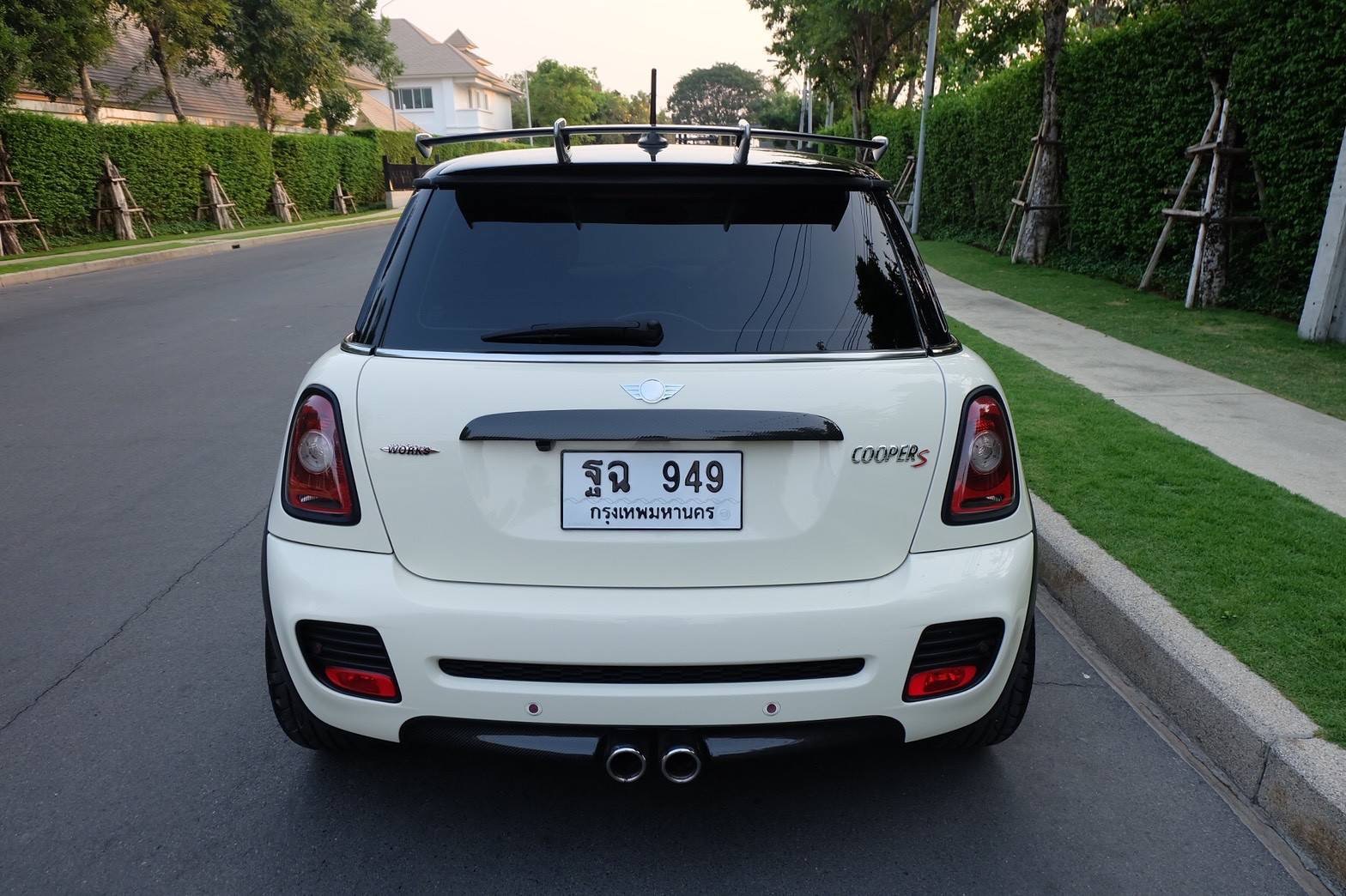 Mini Cooper S Look2 ปี 2009 สีขาว (รูปที่ 20)