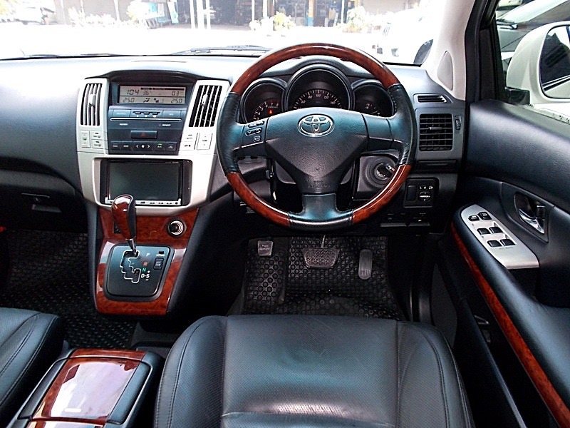 Toyota Harrier ปี 2008 สีขาว (รูปที่ 9)