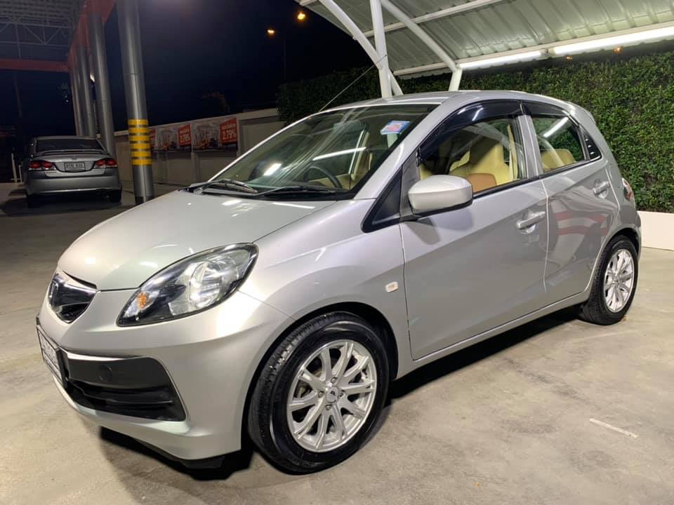 Honda Brio ปี 2011 สีเงิน