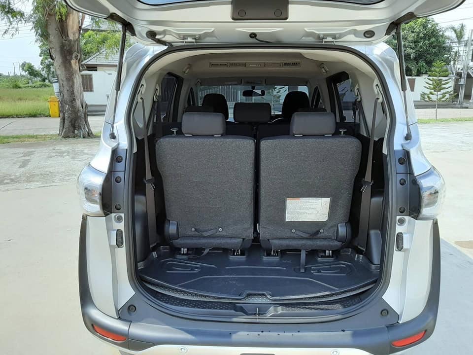 Toyota Sienta ปี 2017 สีเงิน (รูปที่ 17)