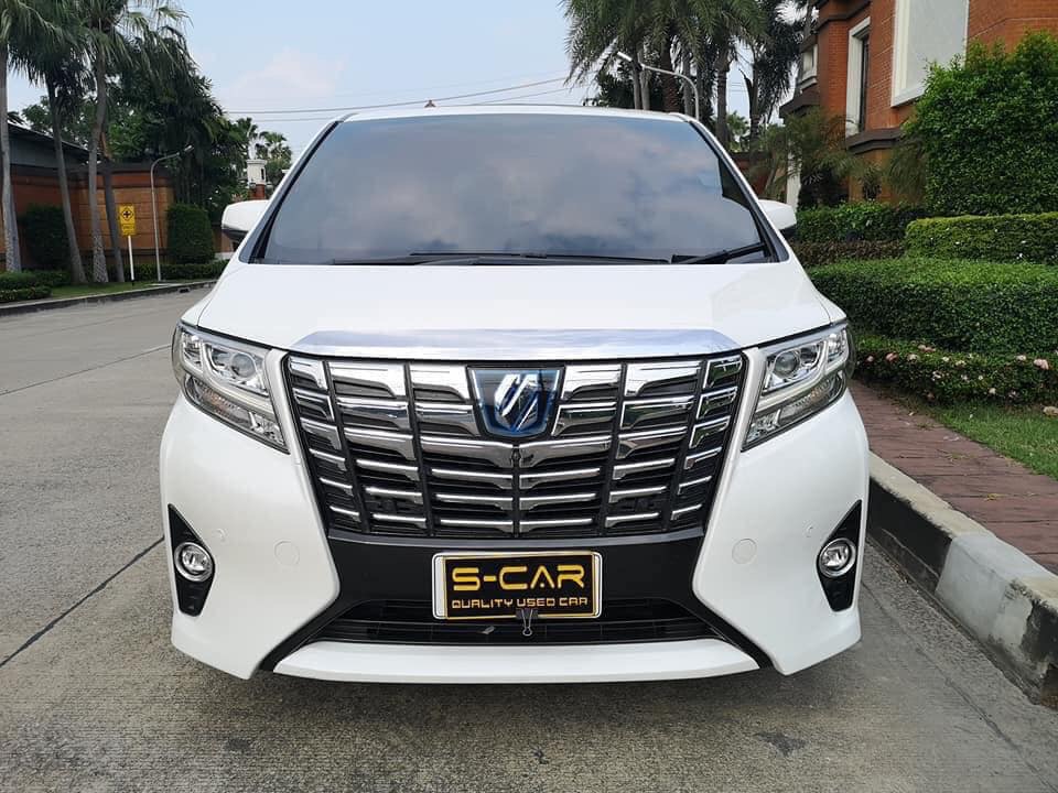 Toyota Alphard ปี 2016 สีขาว