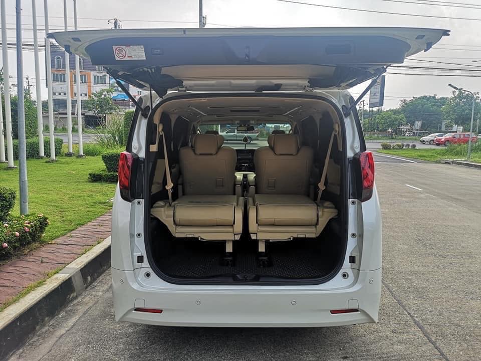 Toyota Alphard ปี 2016 สีขาว (รูปที่ 6)