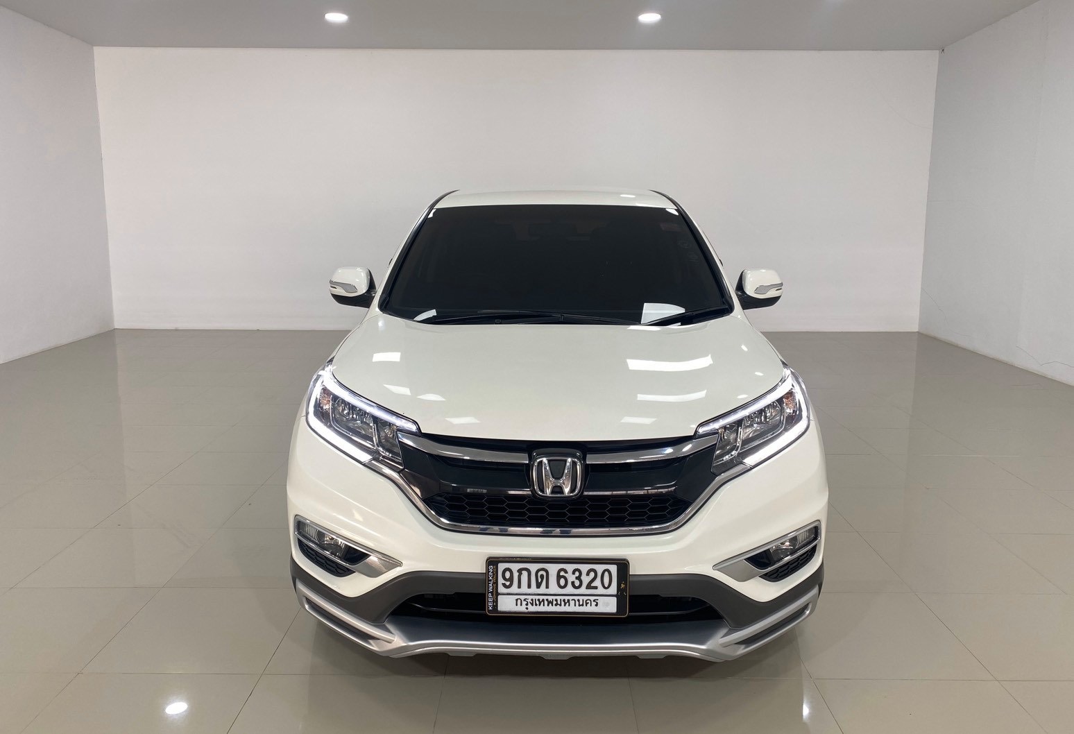 Honda CR-V ปี 2015 สีขาว (รูปที่ 2)