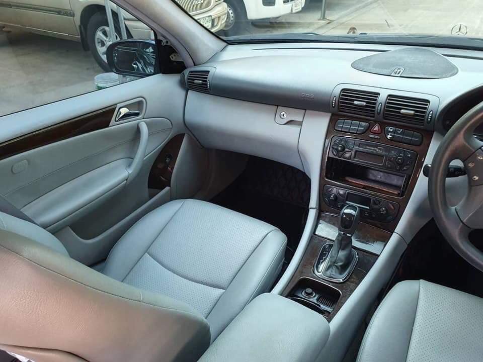 Mercedes-Benz C-Class W203 C180 สีดำ (รูปที่ 13)