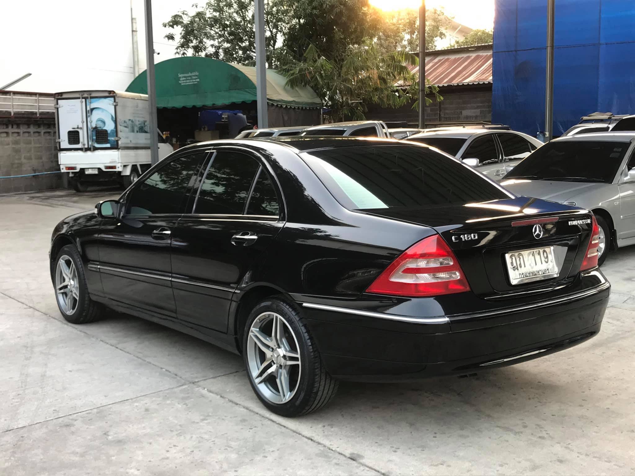 Mercedes-Benz C-Class W203 C180 สีดำ (รูปที่ 4)