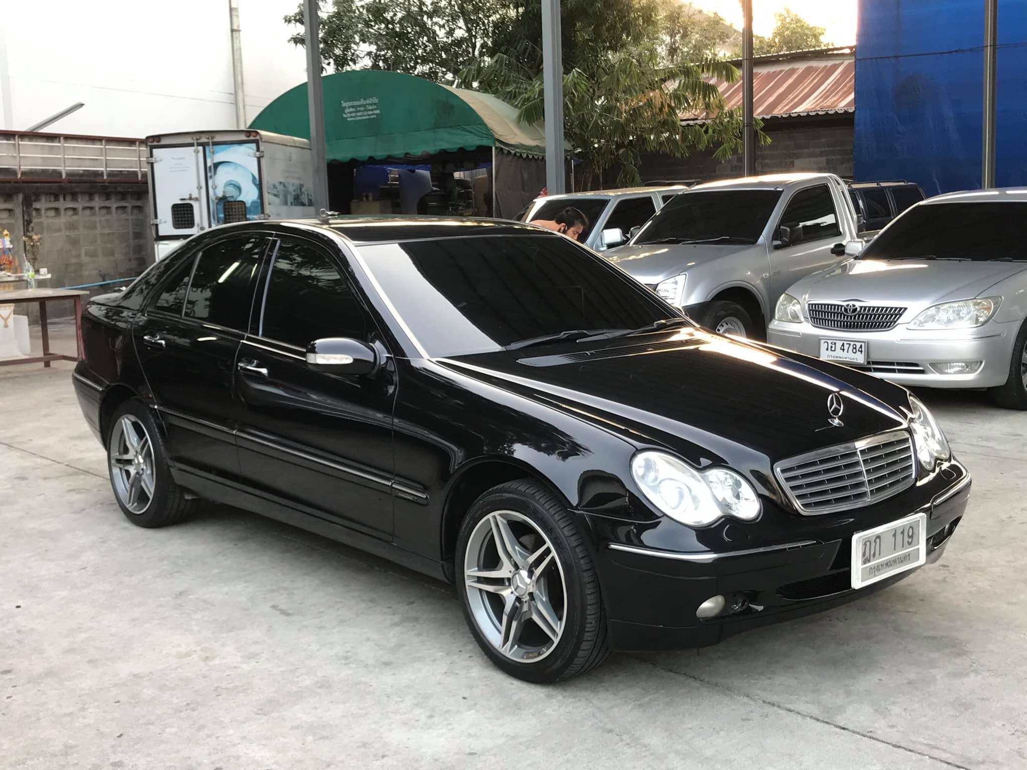 Mercedes-Benz C-Class W203 C180 สีดำ (รูปที่ 7)