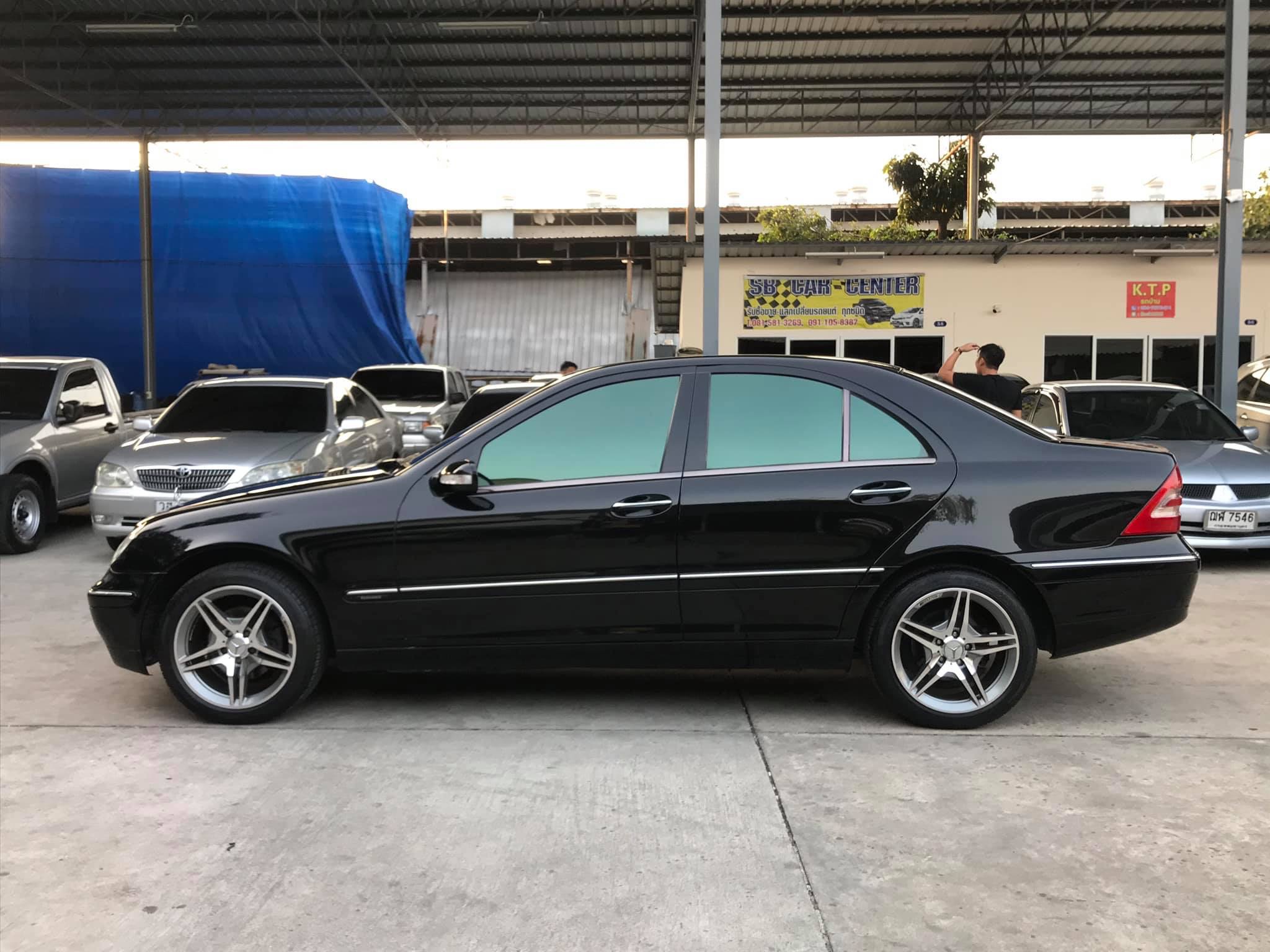 Mercedes-Benz C-Class W203 C180 สีดำ (รูปที่ 3)